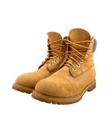 Botas con cordones
