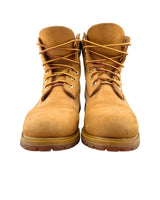 Botas con cordones
