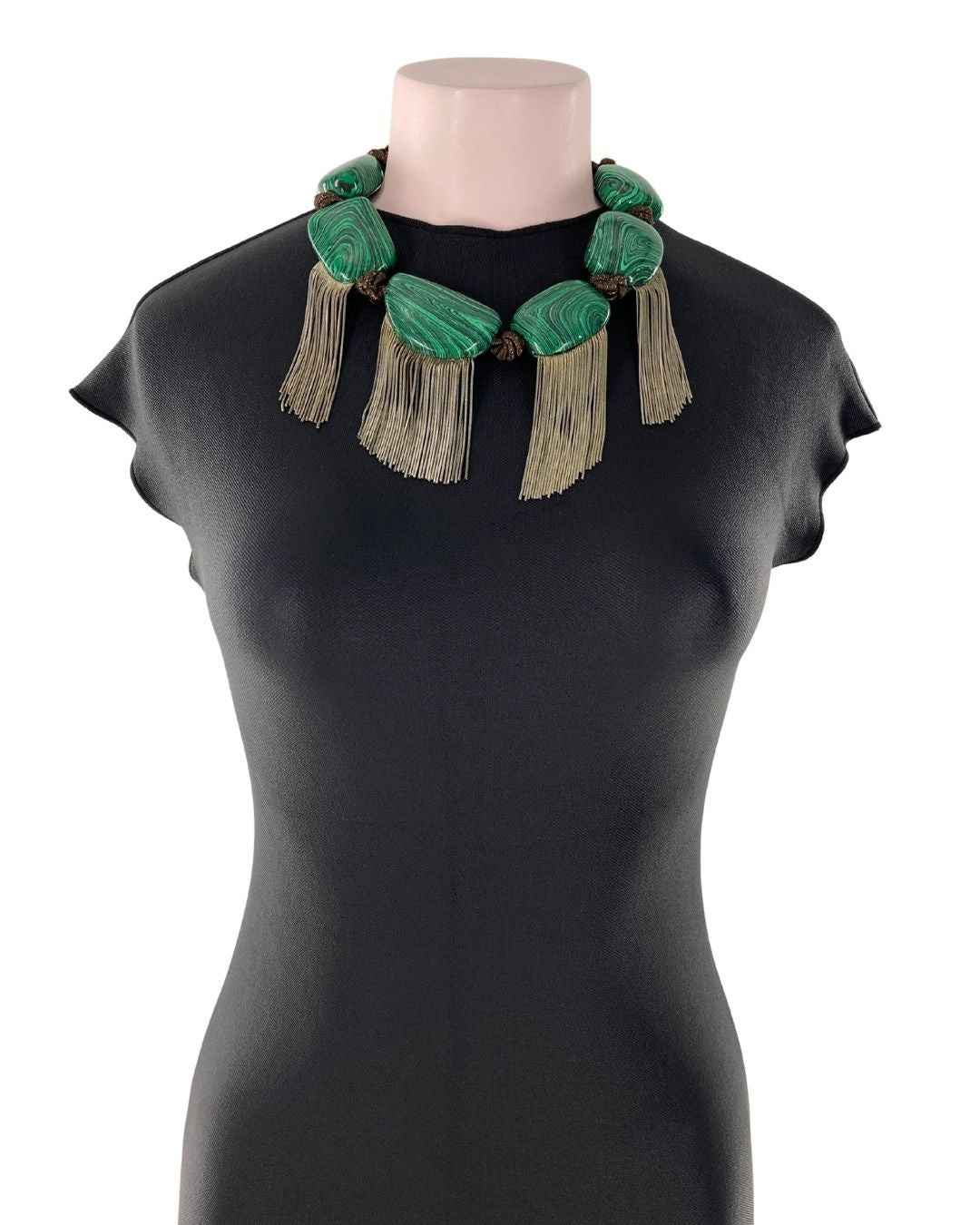 Collar en cordón brillante