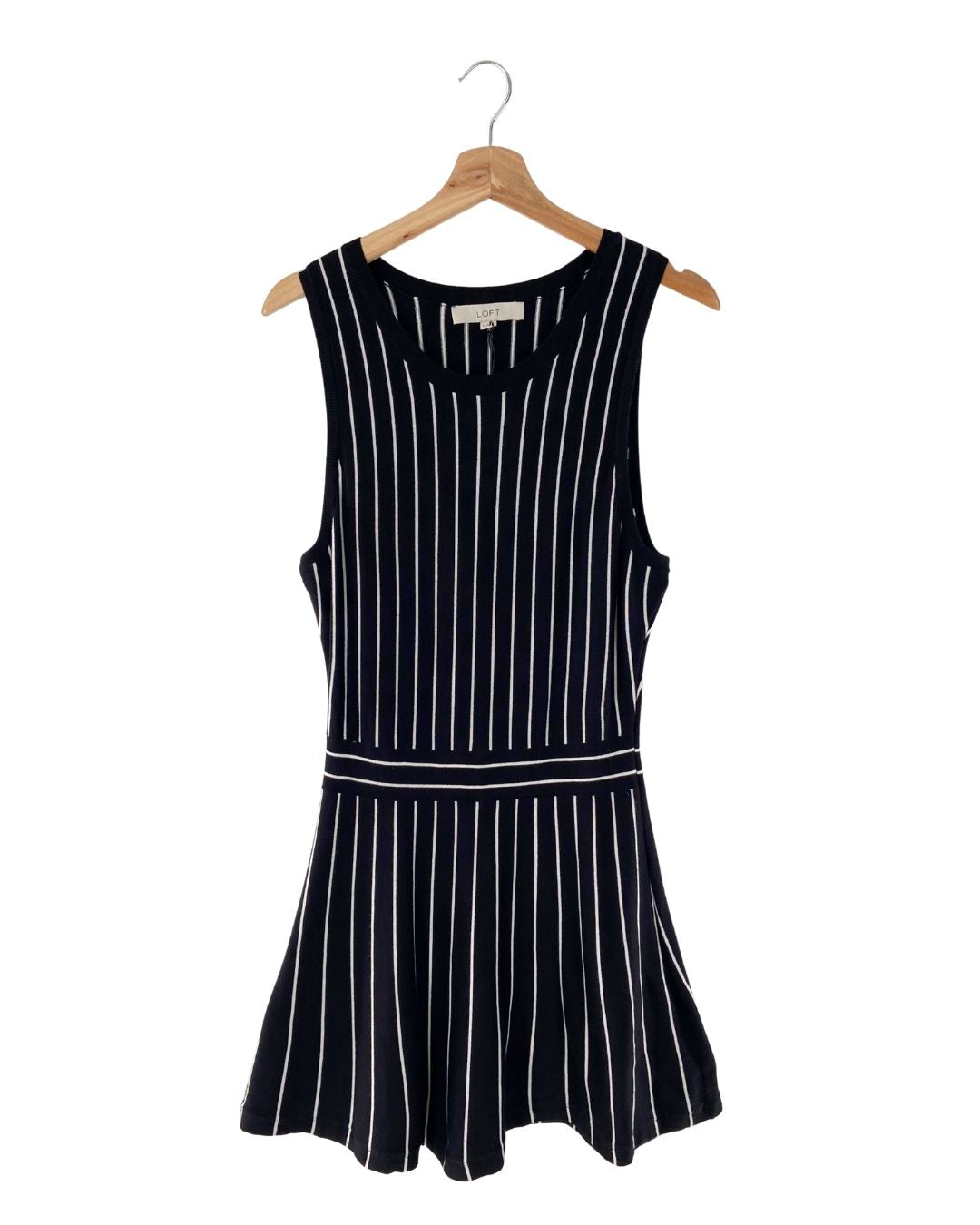 Vestido mini falda amplia