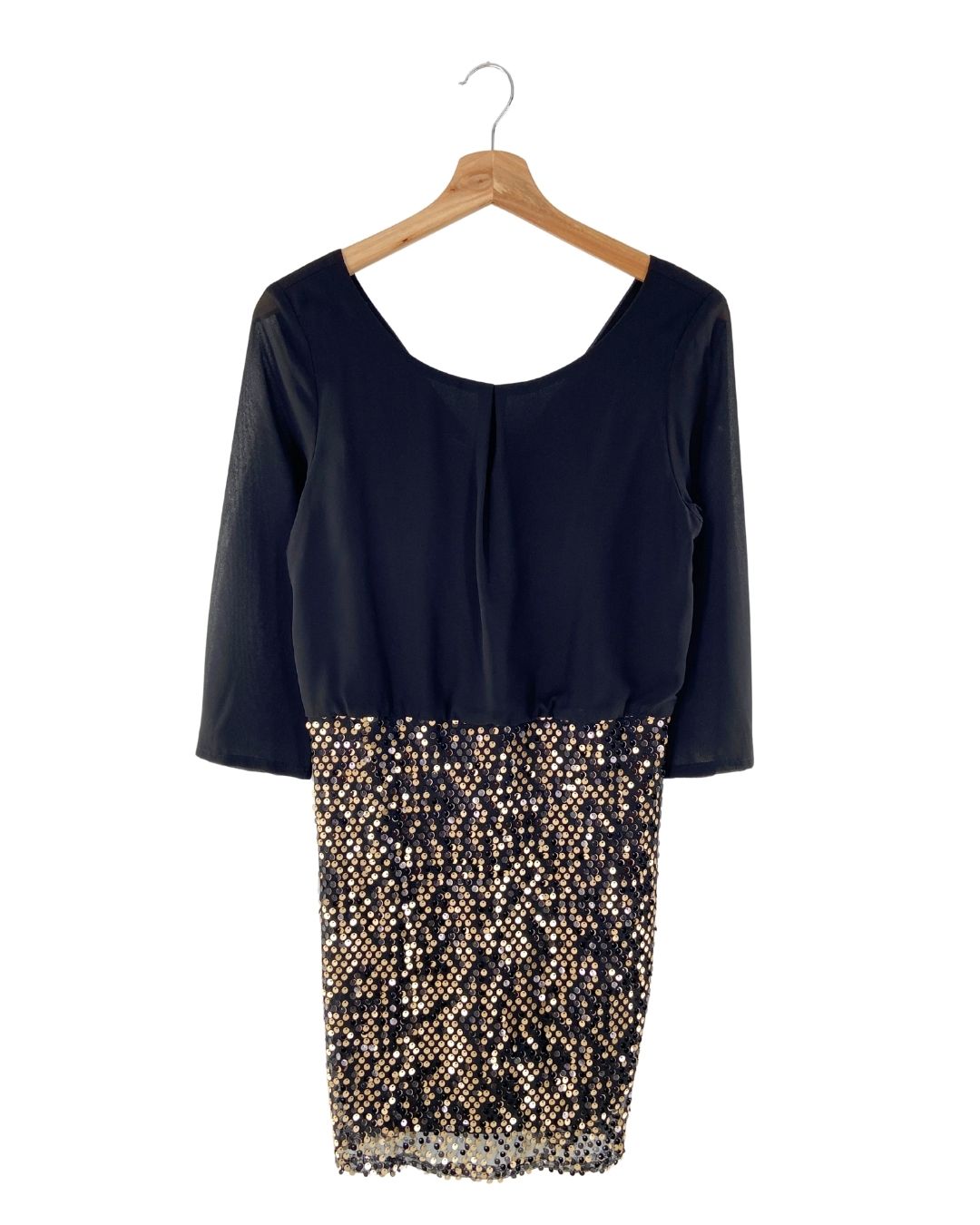 Vestido midi con falda