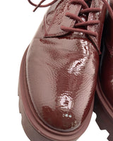 Loafers en charol con cordones