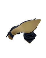 Sandalias romanas con roseta