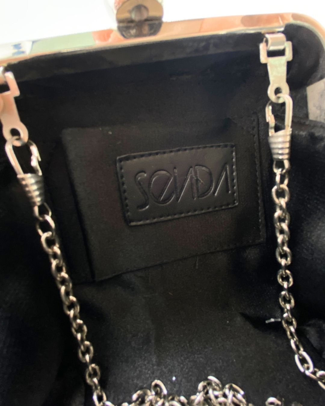 Mini cross body con recamado