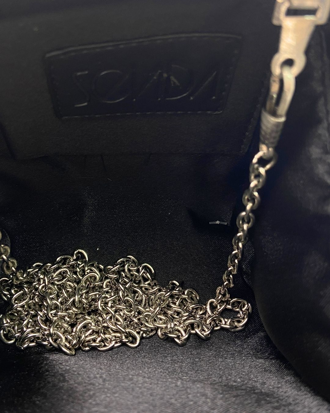 Mini cross body con recamado