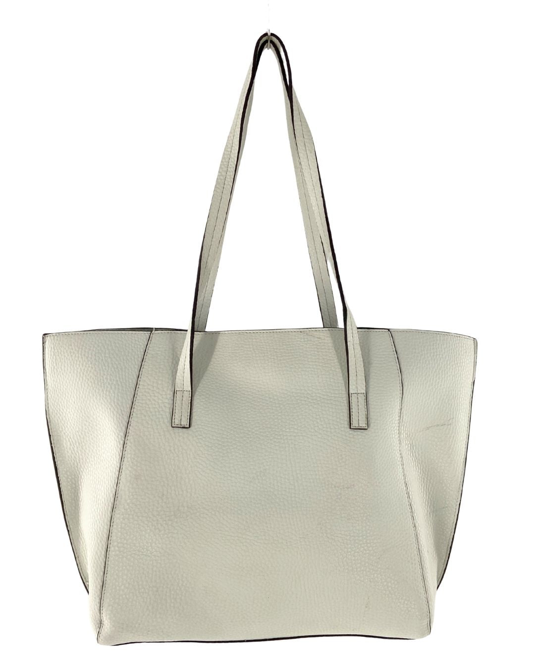 Cartera tote con textura