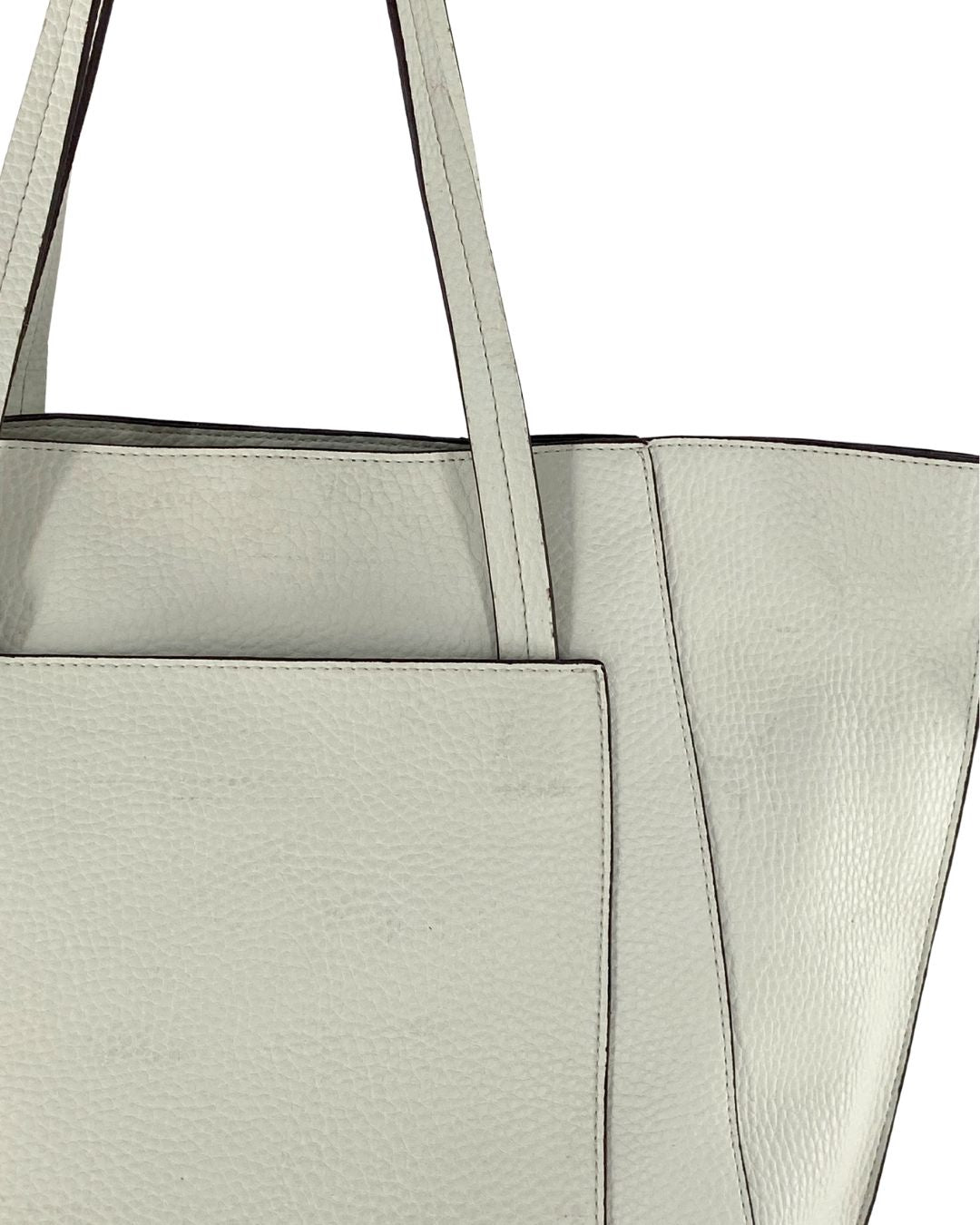 Cartera tote con textura