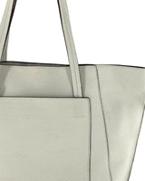 Cartera tote con textura