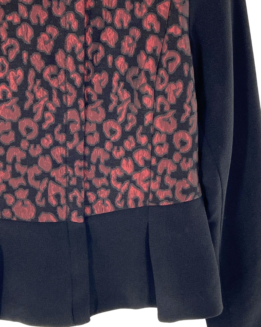 Blazer con textura y satinados