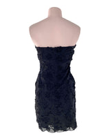 Vestido strapless con flores