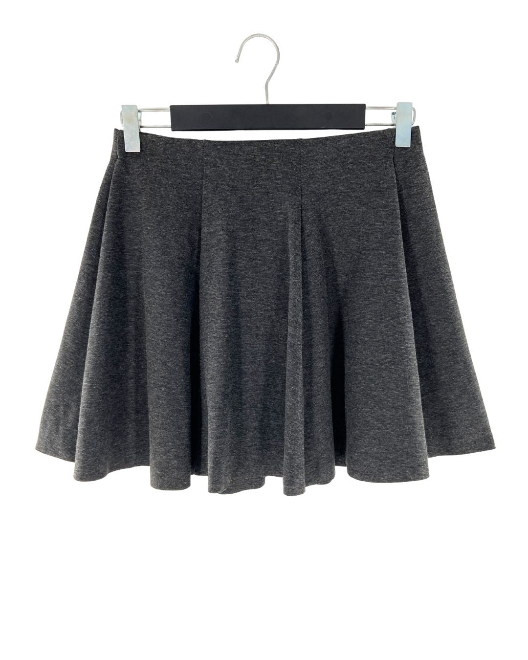 Falda mini amplia encauchada