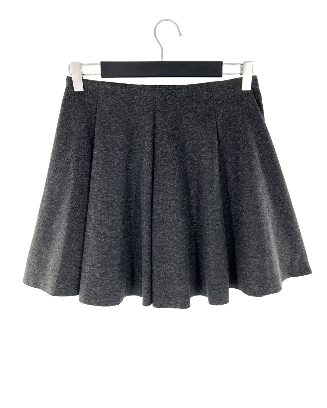 Falda mini amplia encauchada