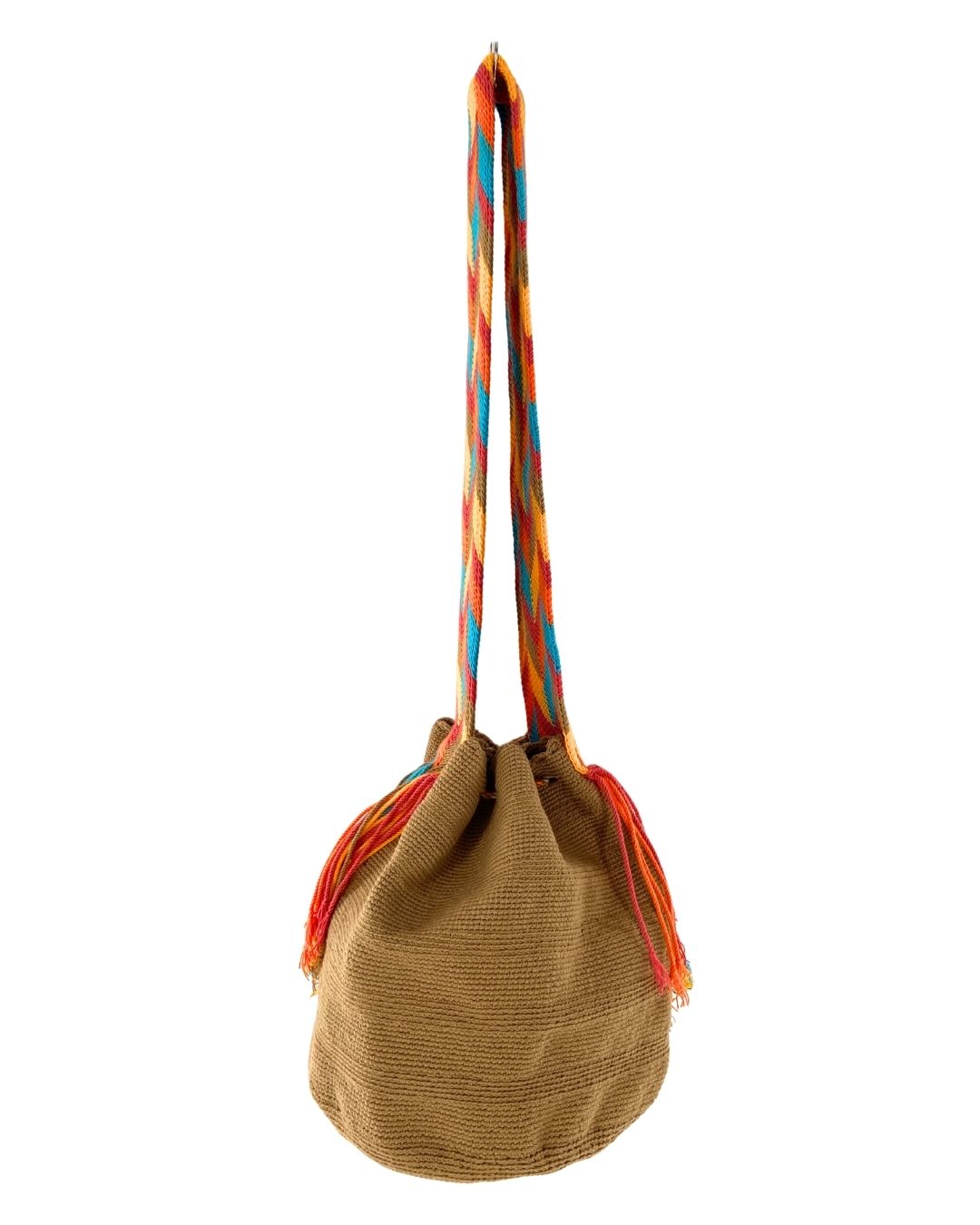 Mochila wayú colgante y borlas