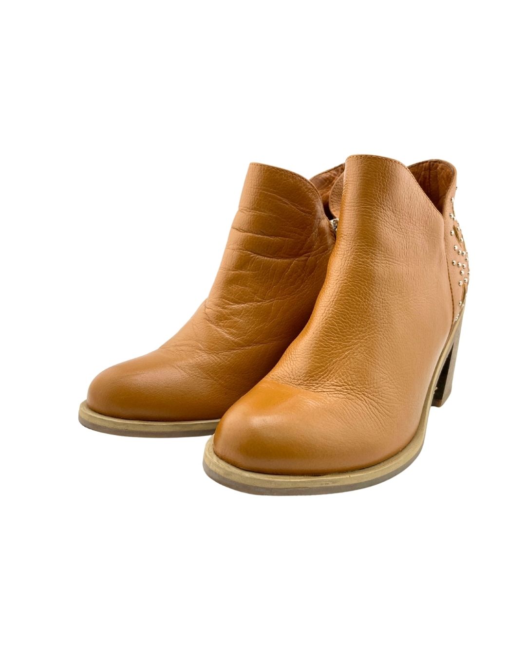 Botines en cuero con taches