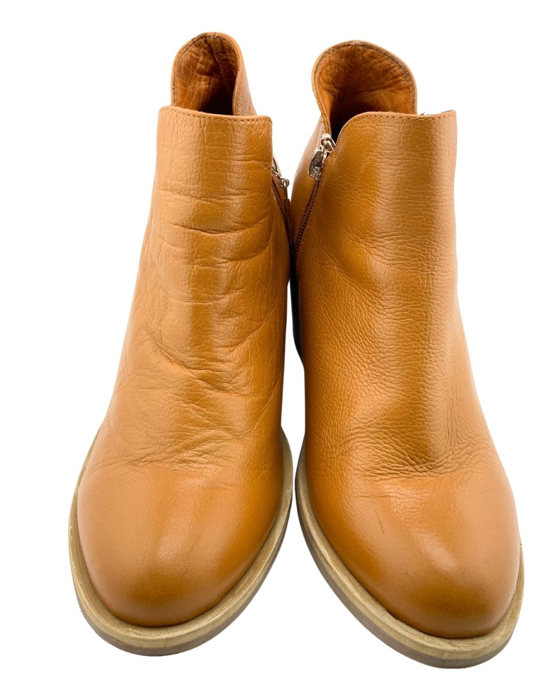 Botines en cuero con taches