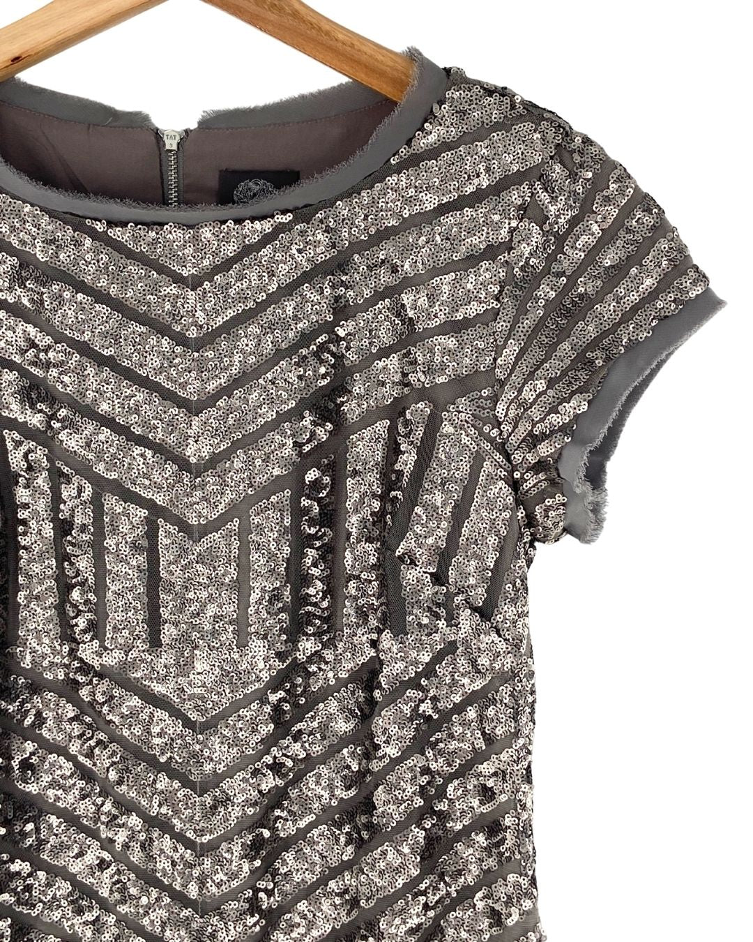 Vestido midi en lentejuelas