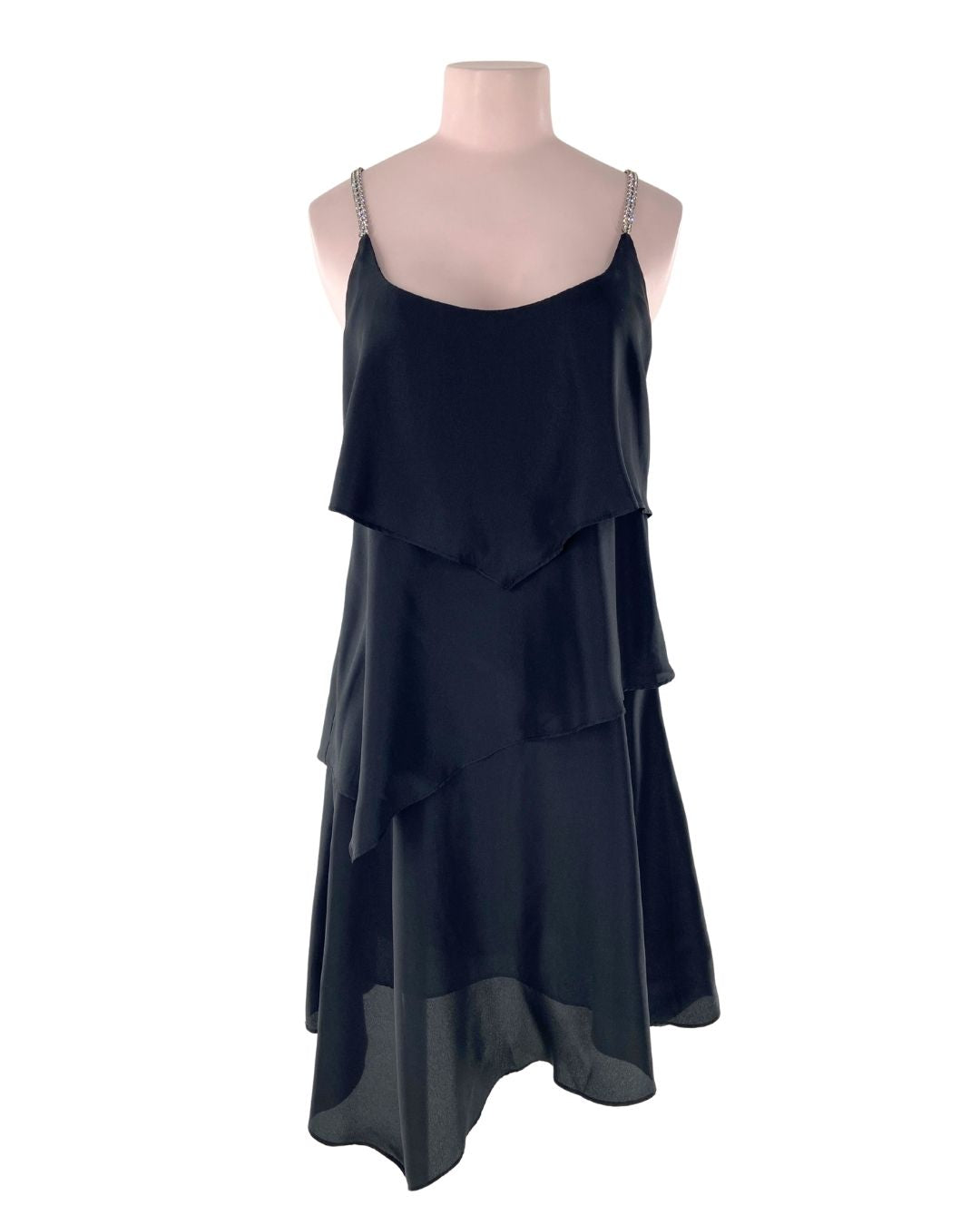 Vestido en capas con tirantes