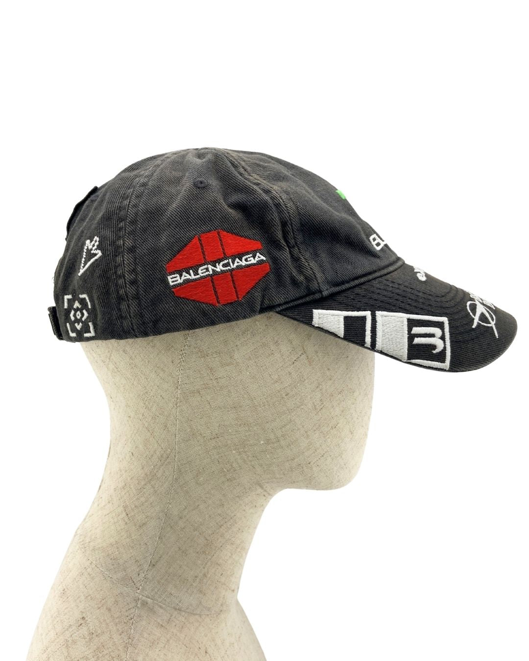 Gorra logos bordados