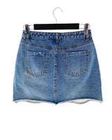 Falda mini en denim