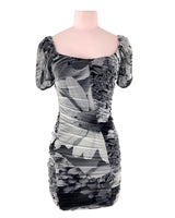 Vestido mini en mesh print