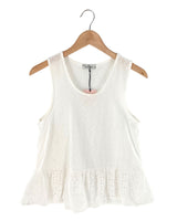 Blusa en ojalilo con vuelo