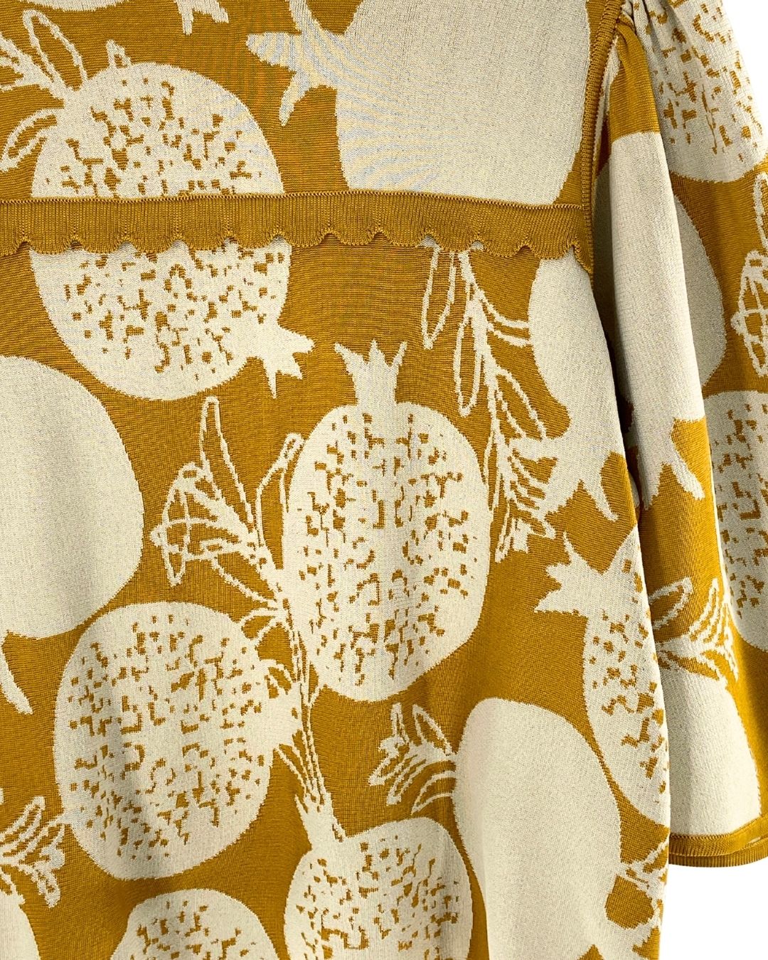 Blusa amplia manga campana