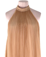 Vestido cuello halter plisado