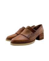 Mocasines en cuero con taches