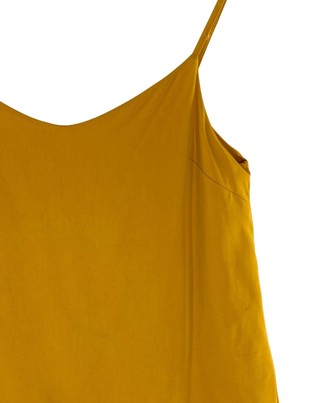 Blusa basica de tiras delgadas