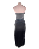 Vestido strapless en mesh