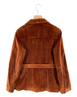 Chaqueta en cuero abotonada