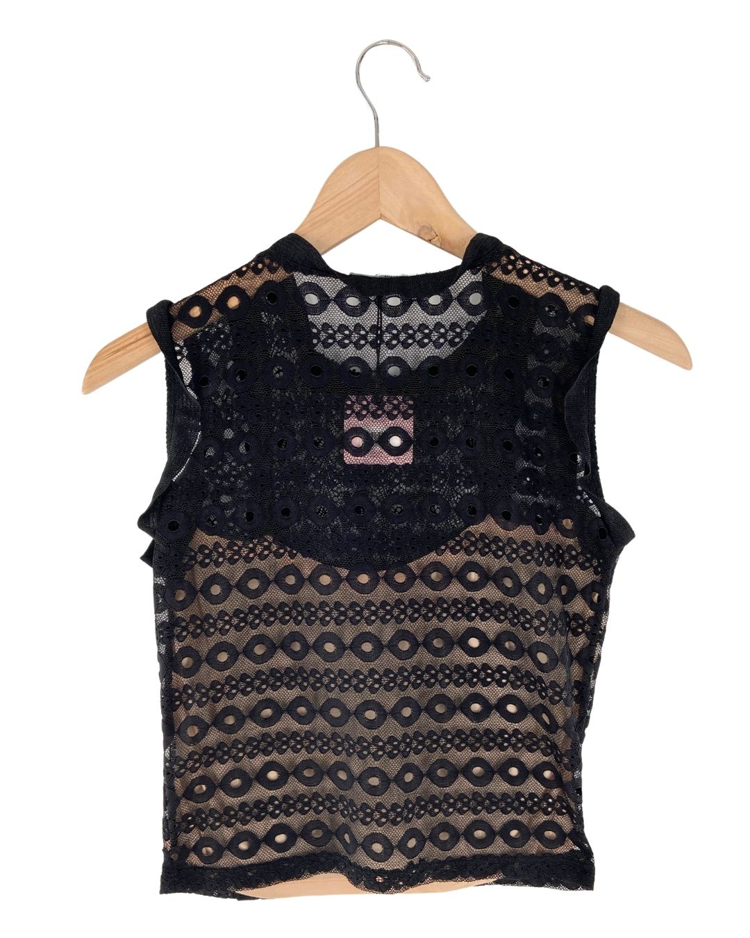 Blusa sleeveless en blonda