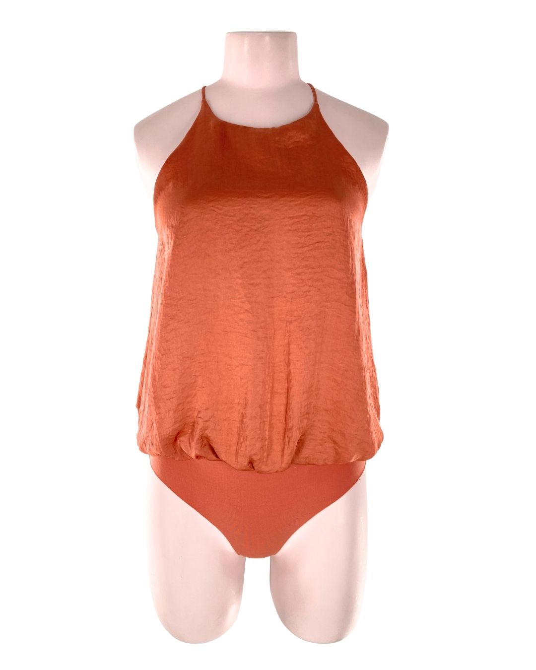 Body satinado cuello halter