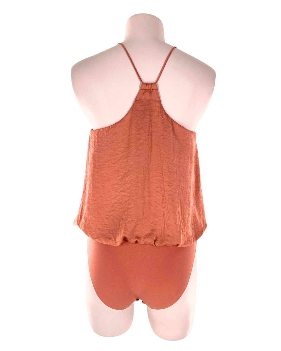 Body satinado cuello halter