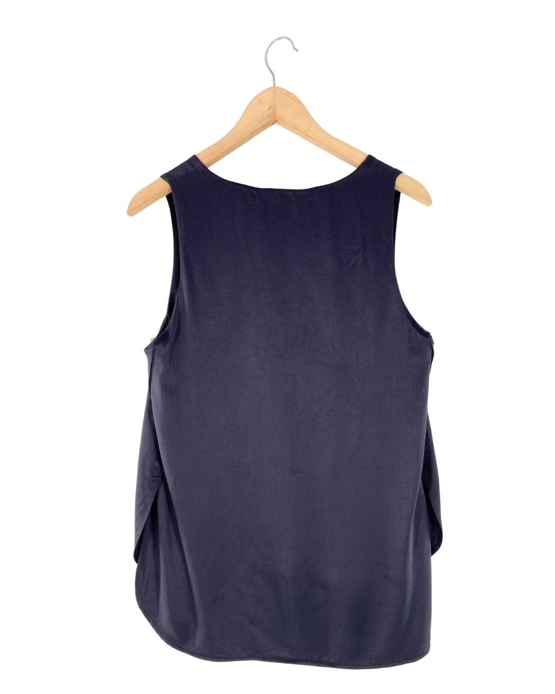 Blusa sleeveless satinada