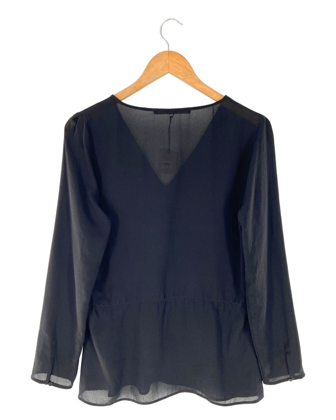 Blusa traslucida con detalle