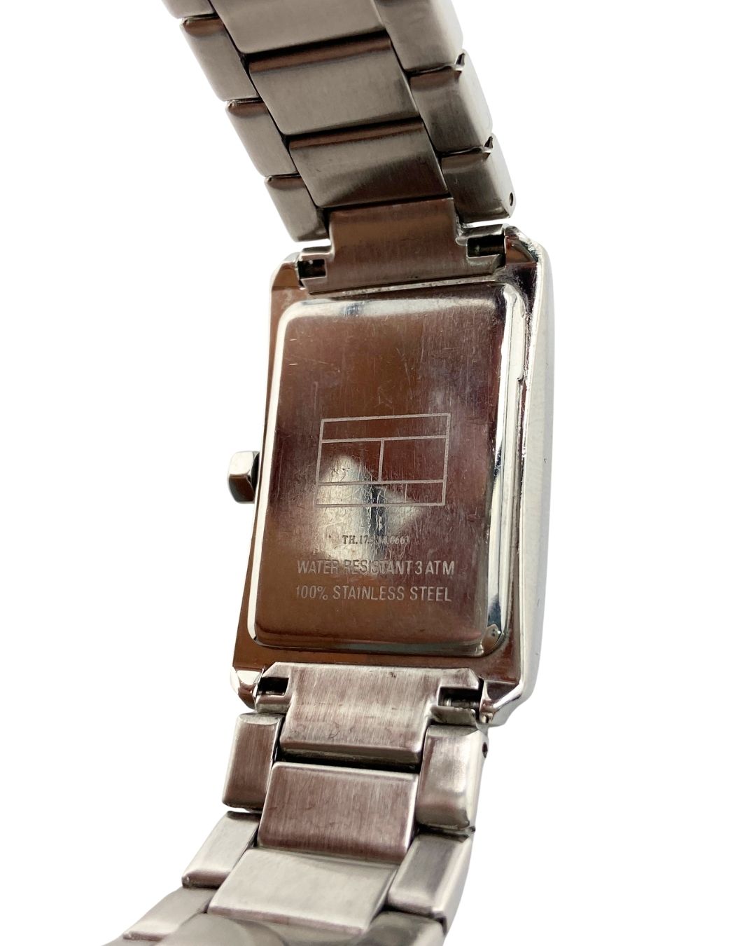 Reloj cuadrado metalico