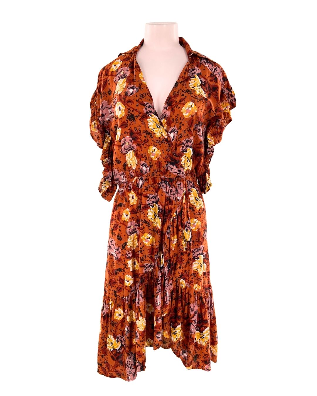 Vestido midi con vuelo en sisa