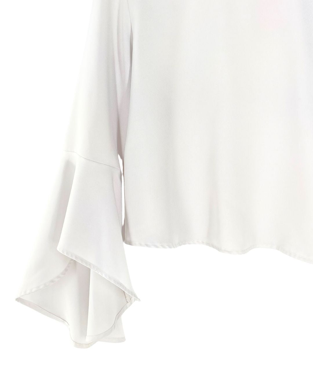 Blusa satinada manga campana
