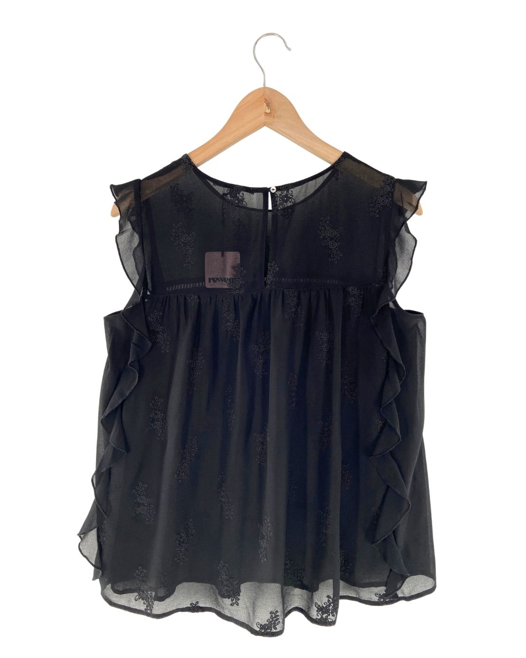 Blusa en mesh con bordados