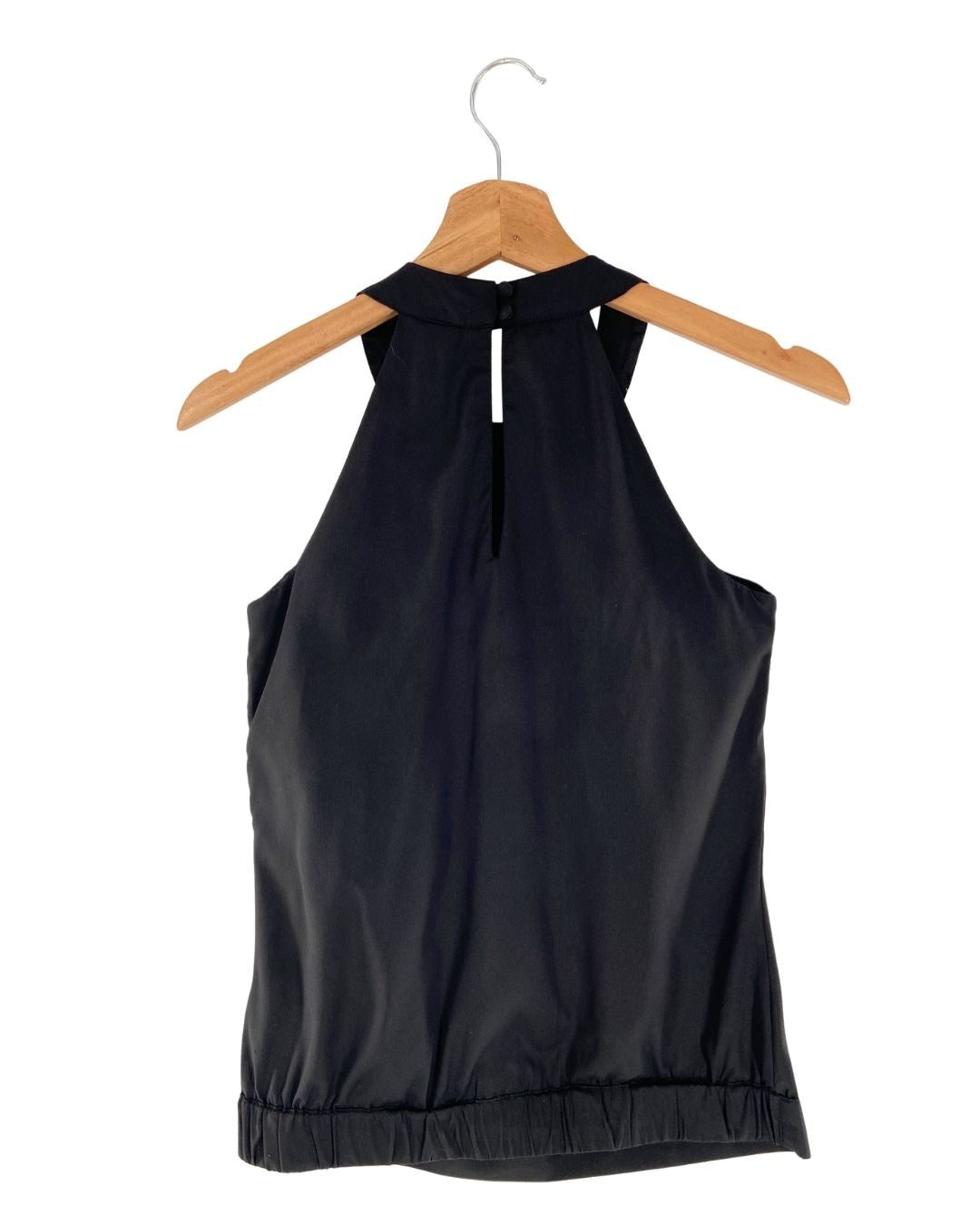 Blusa cuello halter recamado