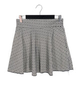 Falda amplia mini con textura