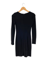 Vestido midi con detalles