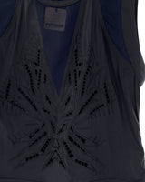 Blusa sleeveless con bordado