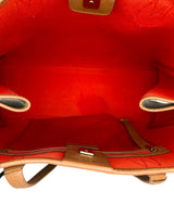 Cartera tote con charm