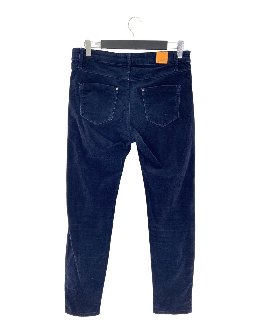Pantalon en pana delgada