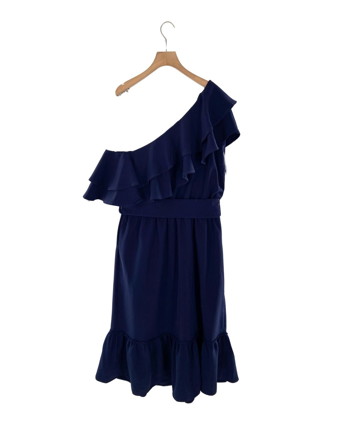 Vestido encauchado con vuelos