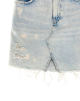 Falda mini en denim destroyed