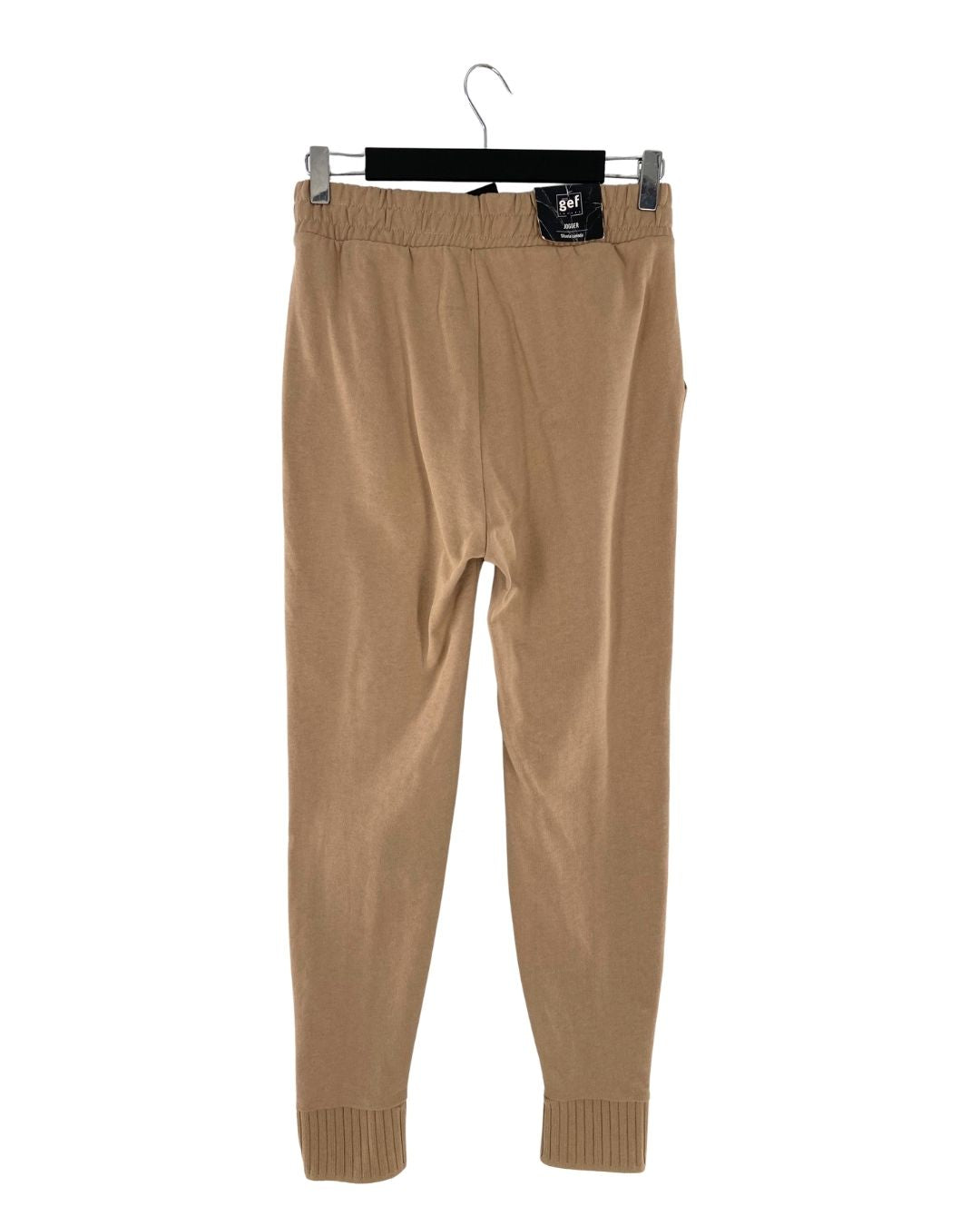 Jogger encauchado botones