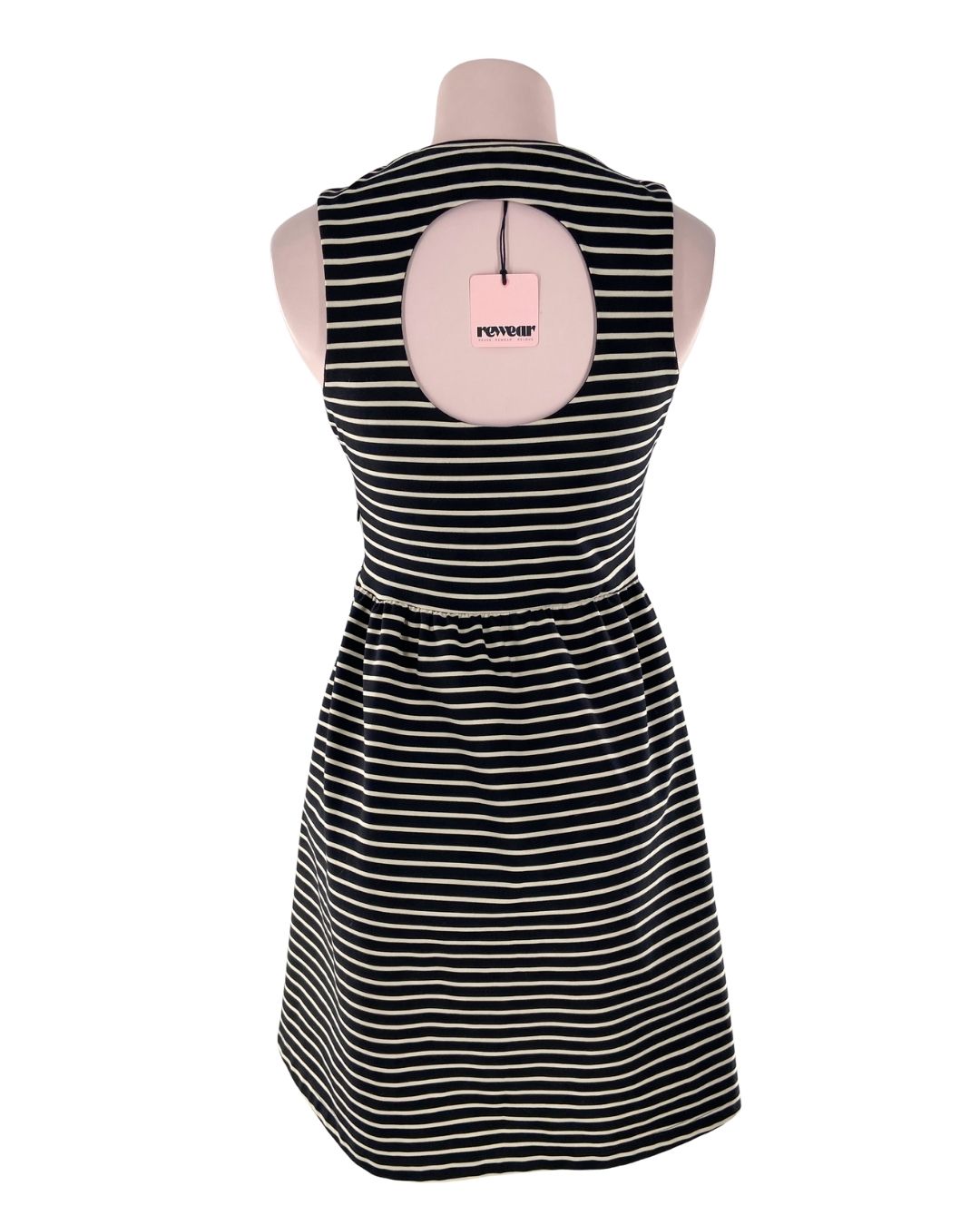 Vestido falda amplia sleeveles